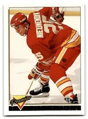 1993-94 Topps Premier #205 Joe Nieuwendyk Gold - Hockey Card Single