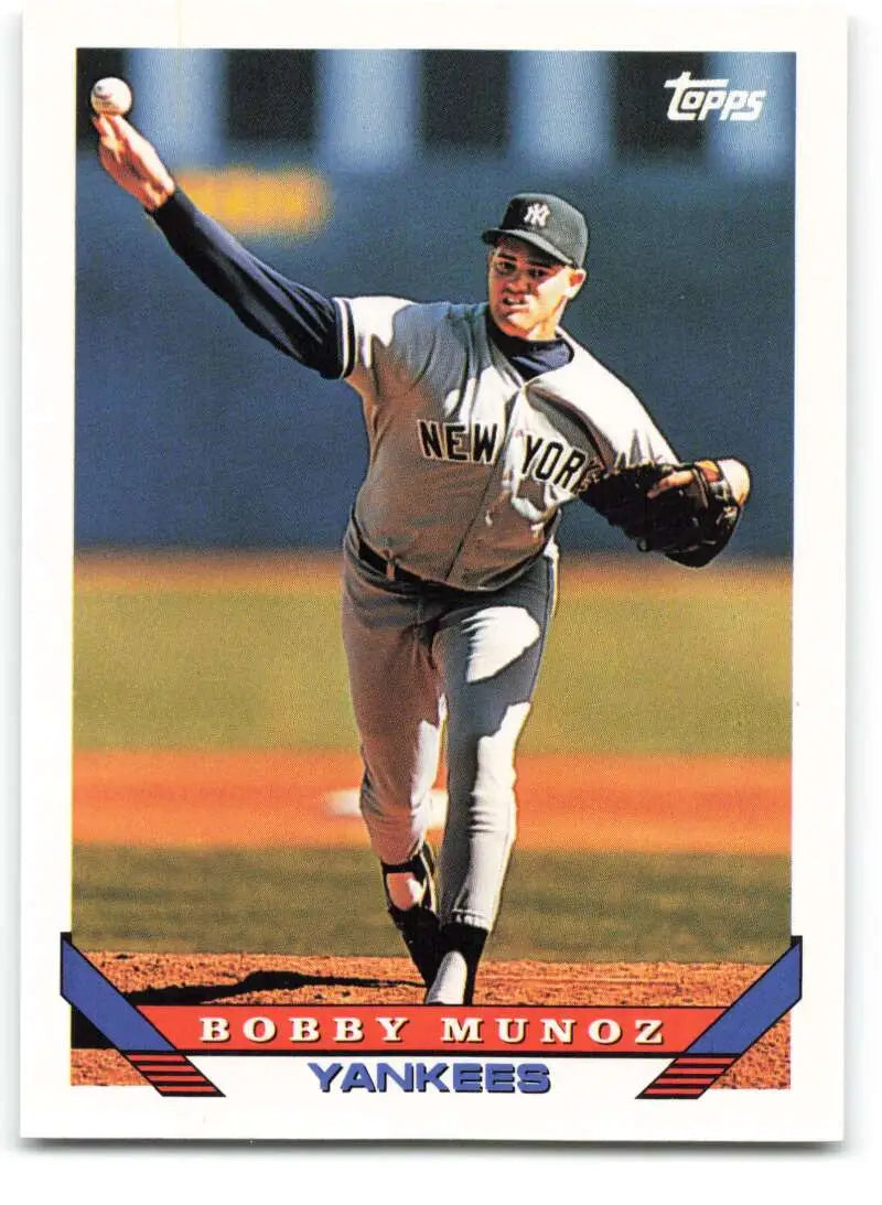 1993 Topps Traded #13T Bobby Munoz NM-MT New York Yankees Baseball Card - Baseball Card Single