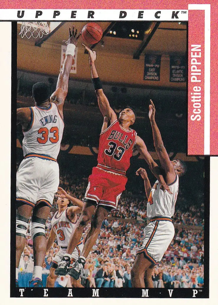 1993 UPPER DECK #TM4 SCOTTIE PIPPEN HOLO- CHICAGO BULLS - Basketball Card Single