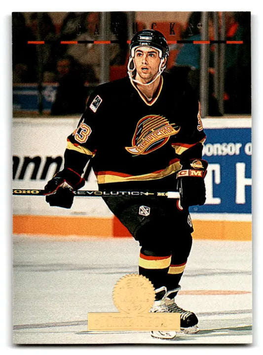 1994-95 Leaf #193 Mike Peca - Hockey Card Single