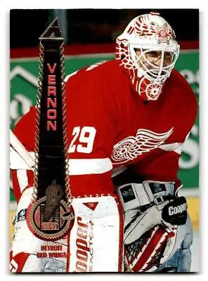 Hockey player in red uniform for 1994-95 Pinnacle Mike Vernon trading card