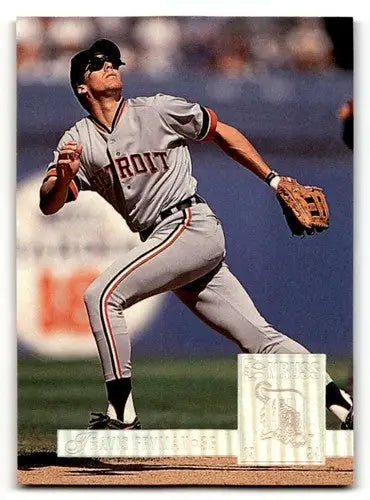 Original gloss baseball card of Travis Fryman Detroit Tigers from 1994 Donruss series