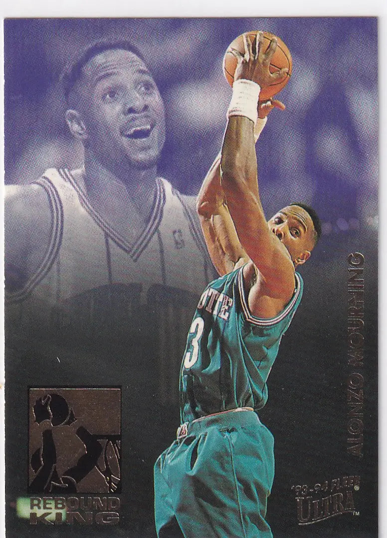 1994 FLEER #5 ALONZO MOURNING RBOUND KING- CHARLOTTE HORNETS - Basketball Card Single