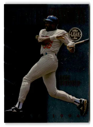 Baseball card from 1994 Leaf Statistical Standouts series featuring Dave Winfield near mint