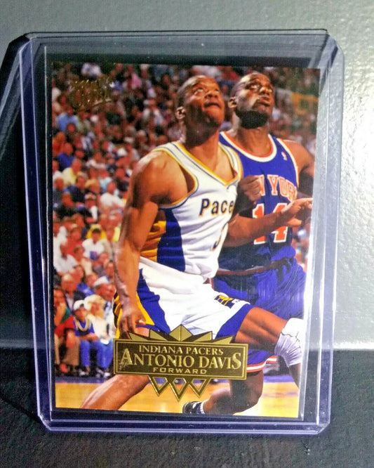 1995-96 Antonio Davis Fleer Ultra #72 Basketball Card - Basketball Card Single