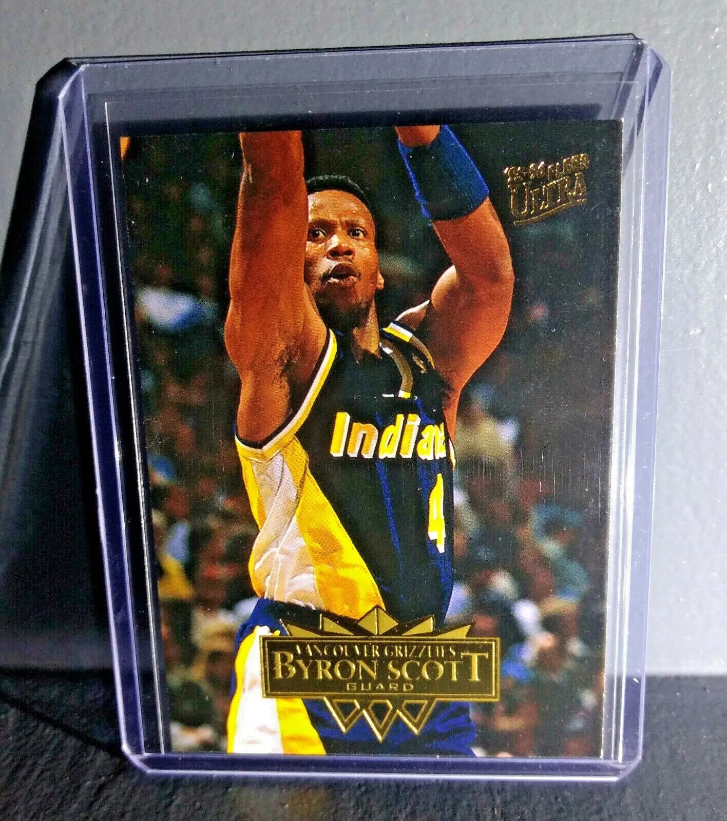 1995-96 Byron Scott Fleer Ultra #190 Basketball Card