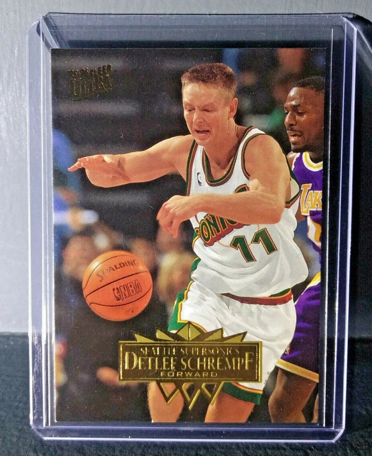 1995-96 Detlef Schrempf #244 Basketball Card