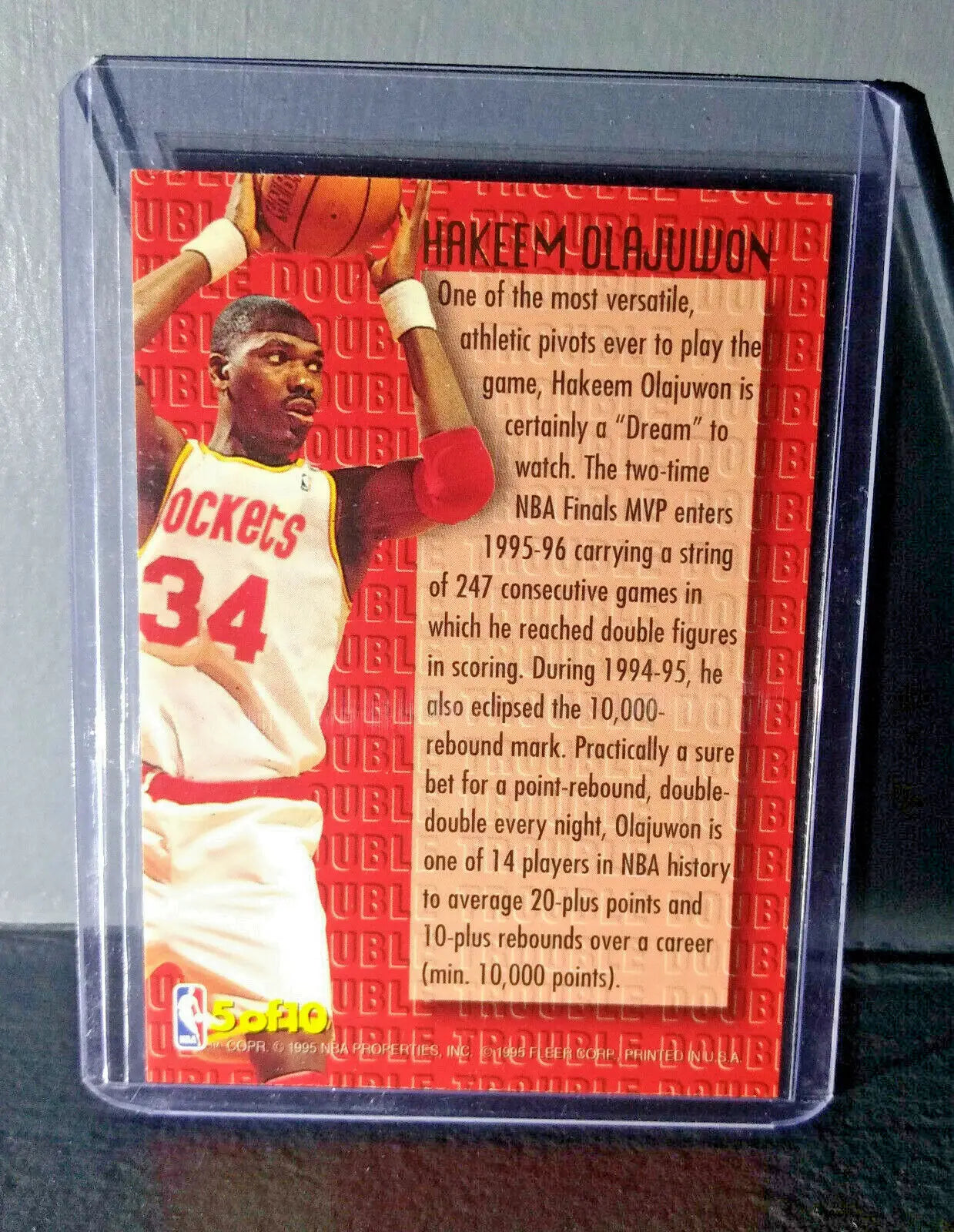 1995-96 Hakeem Olajuwon Fleer Ultra Double Trouble #5 Basketball Card