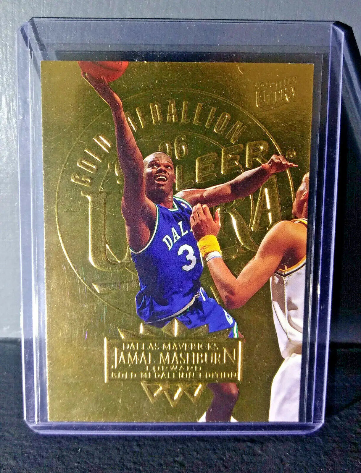 1995-96 Jamal Mashburn Fleer Ultra Gold Medallion #40 Basketball Card - Basketball Card Single