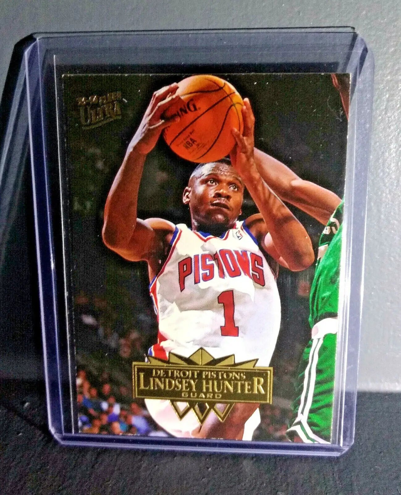 1995-96 Lindsey Hunter Fleer Ultra #54 Basketball Card
