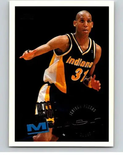 Original gloss Reggie Miller basketball card 1995-96 Topps NM-MT Pacers ID 72741