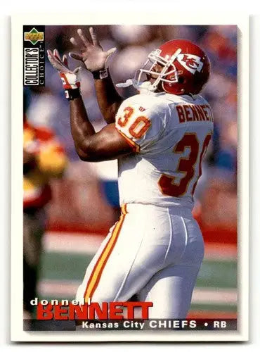 Original gloss Donnell Bennett football card featuring Donnell Bennett Kansas City Chiefs team logo