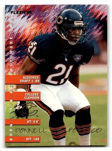 Original gloss Donnell Woolford Chicago football card featuring Woolford Chicago Bears memorabilia