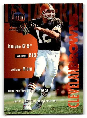 Vinny Testaverde Cleveland Browns football card with original gloss from 1995 Fleer