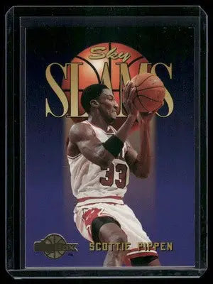 1995 SkyBox Premium Sky Slams Scottie Pippen #310 Basketball - Basketball Card Single