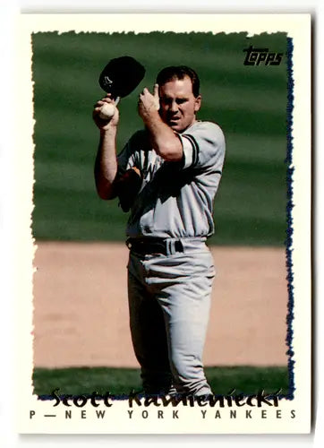1995 Topps #352 Scott Kamieniecki NM - Baseball Card Single