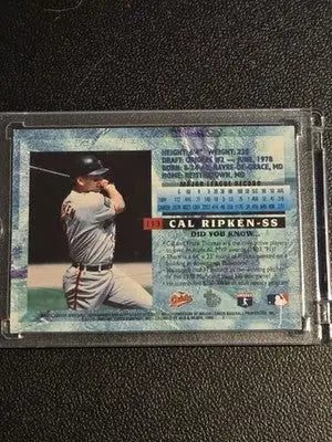 1995 Topps Embossed #113 Cal Ripken Jr. - Baseball Card Single