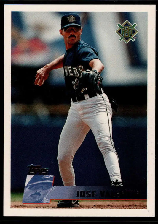 1996 Topps #122 Jose Valentin NM-MT Milwaukee Brewers Baseball Card - Baseball Card Single