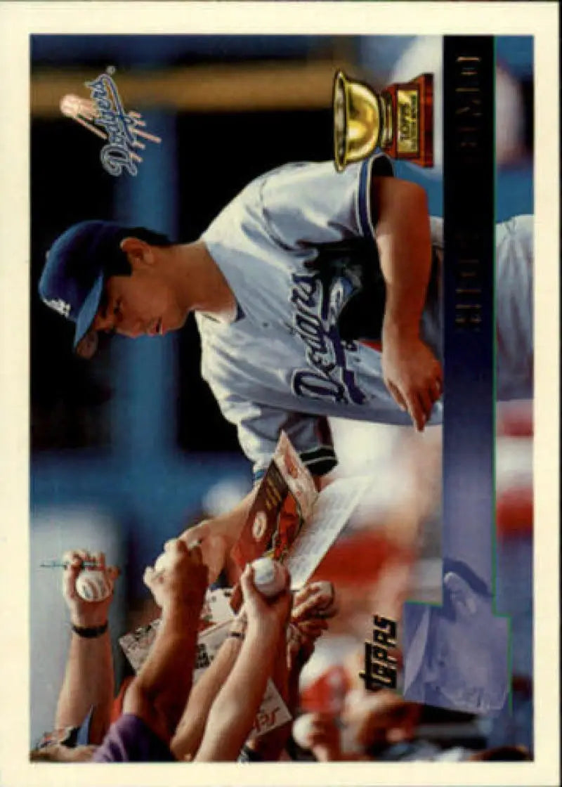 1996 Topps #136 Hideo Nomo NM-MT Los Angeles Dodgers Baseball Card - Baseball Card Single