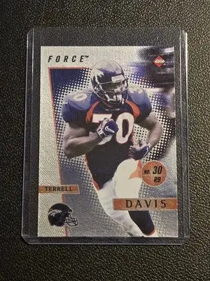 1997 Collector’s Edge Extreme #12 Terrell Davis Force - Football Card Single