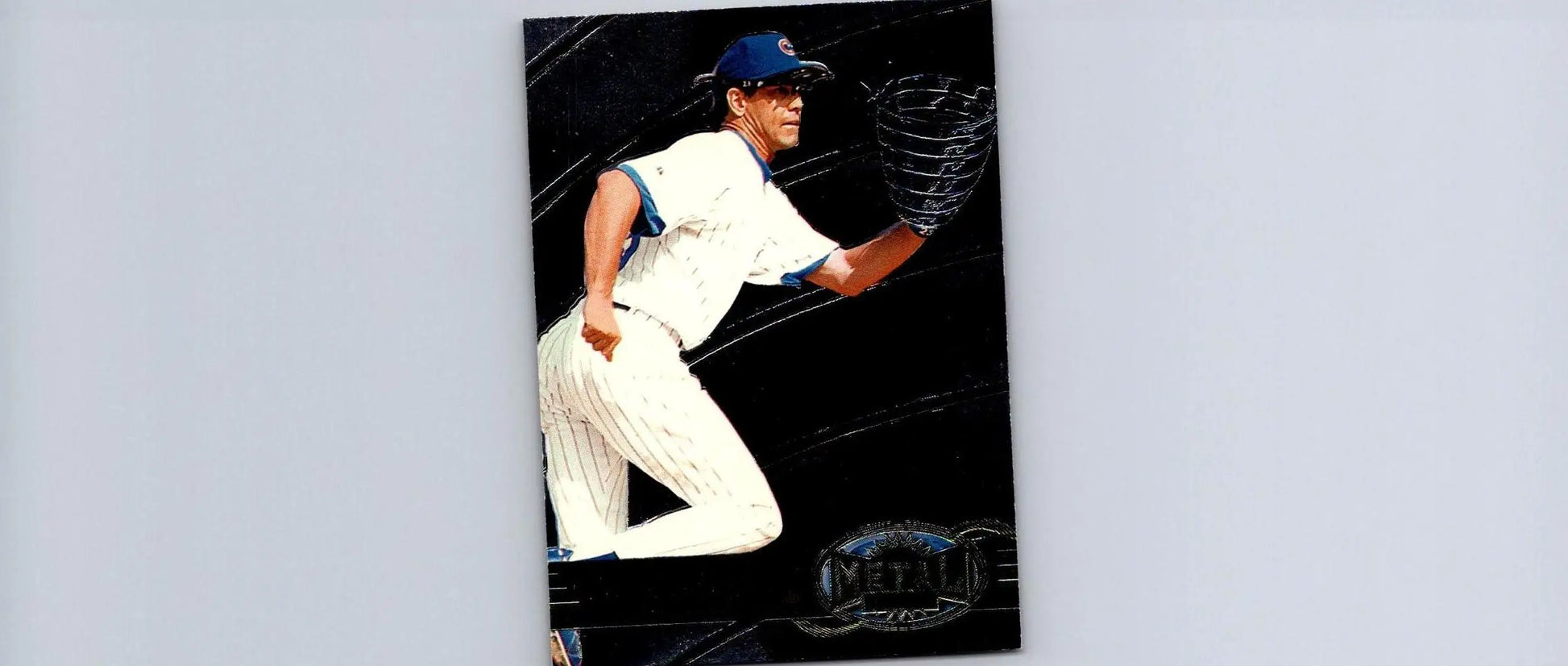 1997 Metal Universe #14 Ryne Sandberg trading card featuring vintage baseball art