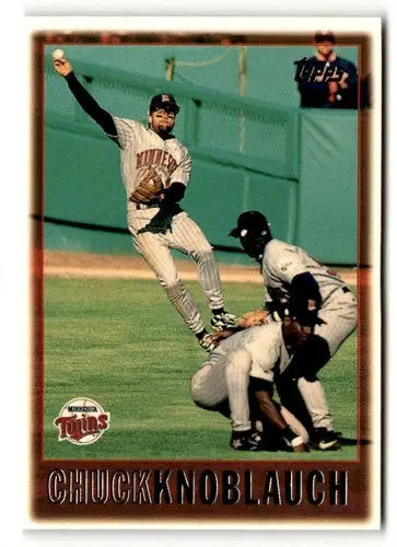 1997 Topps #65 Chuck Knoblauch Minnesota Twins Baseball cards ID:52014 - Baseball Card Single