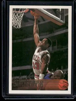1997 Topps Scottie Pippen #33 Basketball - Basketball Card Single