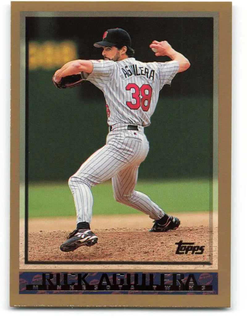 1998 Topps #95 Rick Aguilera NM-MT Minnesota Twins Baseball Card - Baseball Card Single