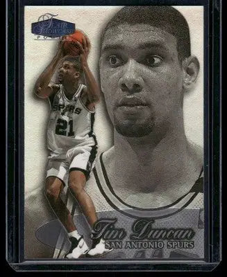 1999 Fleer Flair Showcase Tim Duncan #3 Basketball - Basketball Card Single