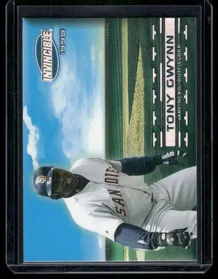 1999 Pacific Invincible Tony Gwynn #17 Baseball - Baseball Card Single