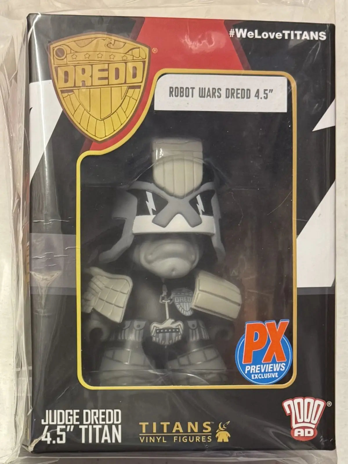 2000AD Titans Judge Dredd PX Exclusive Vinyl Figure Black And White Version - Action Figure & Toy