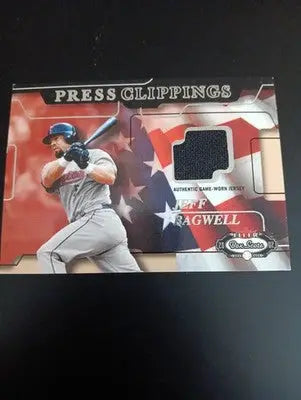 2002 Fleer Box Score - Press Clippings. Jeff Bagwell jersey relic. Astros. NRMT - Baseball Card Single