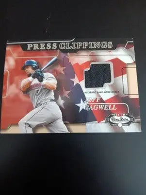 2002 Fleer Box Score - Press Clippings. Jeff Bagwell jersey relic. Astros. NRMT - Baseball Card Single