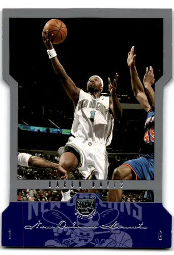 Original gloss Baron Davis basketball card from 2004-05 SkyBox LE simply sandoval