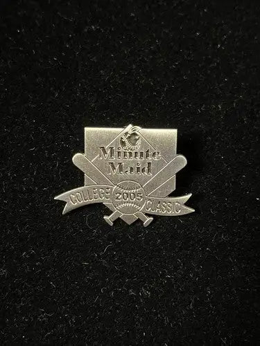 2005 MINUTE MAID PARK COLLEGE BASEBALL CLASSIC Lapel PIN NCAA MLB BUTTON Houston