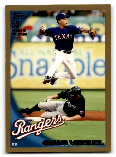 Baseball card featuring Omar Vizquel from 2010 Topps Gold with original gloss