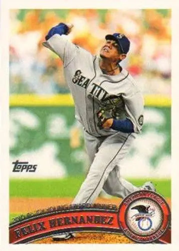 Original gloss baseball card of Felix Hernandez NMMT Mariners from 2011 Topps #168