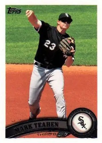 Baseball card featuring Mark Teahen with original gloss from 2011 Topps #565 NMMT White Sox