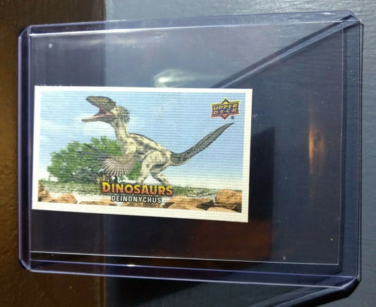 2015 Upper Deck Dinosaurs Canvas Mini Deinonychus #37 Trading Card - Non-Sports Card Single