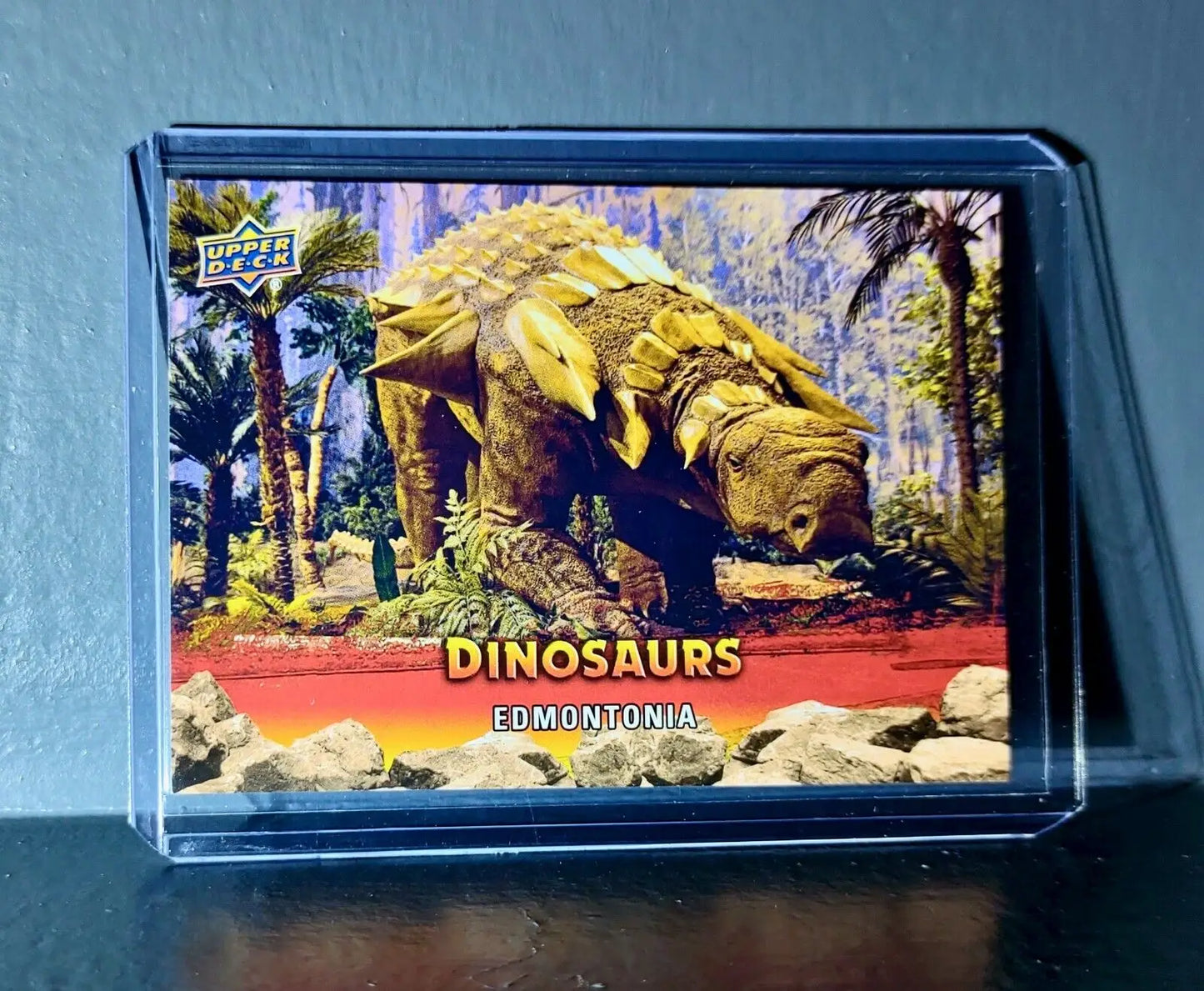 2015 Upper Deck Dinosaurs Edmontonia Extinction Red Parallel #82 Card - Non-Sports Card Single