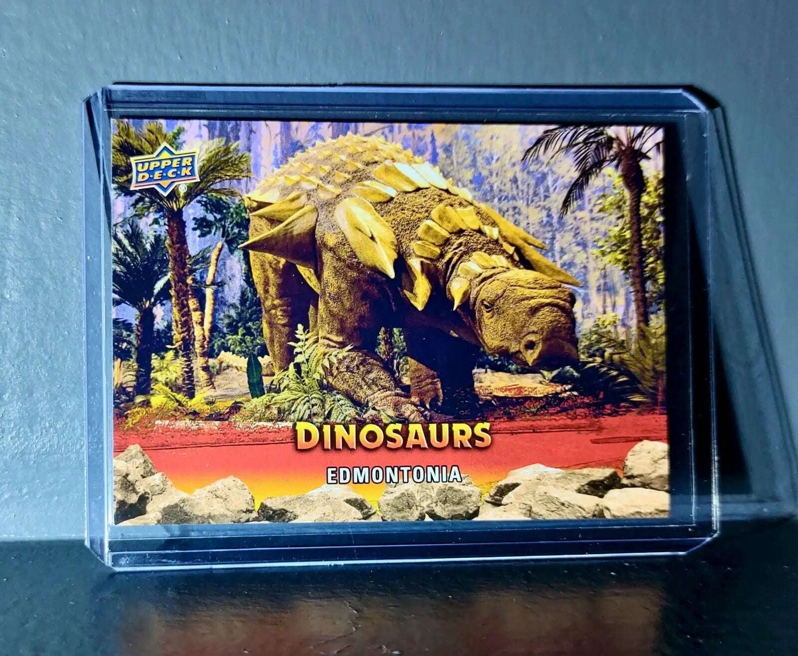 2015 Upper Deck Dinosaurs Edmontonia Extinction Red Parallel #82 Card - Non-Sports Card Single