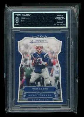2016 Panini Football Tom Brady #57 Football Arena Club 9 - Football Card Single