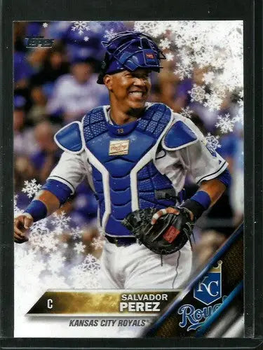 2016 Topps Holiday #HMW162 Salvador Perez NM-MT Royals ID:2722 - Baseball Card Single