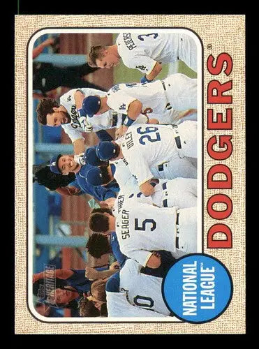 Original gloss Los Angeles Dodgers baseball card from Topps Heritage series