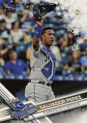 2017 Topps Holiday Salvador Perez baseball card with original gloss from HMW79 Royals