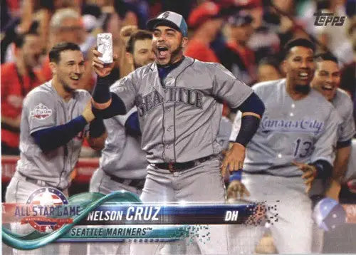 Original gloss 2018 Topps Update US182 Nelson Cruz Mariners baseball card