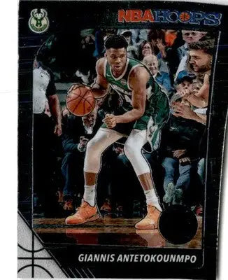 2019-20 Hoops Premium Stock #102 Giannis Antetokounmpo - Basketball Card Single