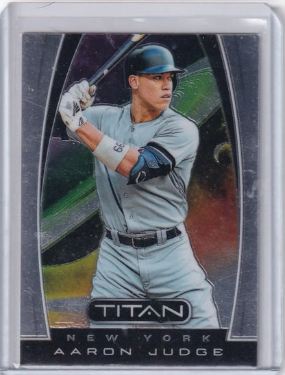 2019 Panini Chronicles Titan #10 Aaron Judge - New York Yankees