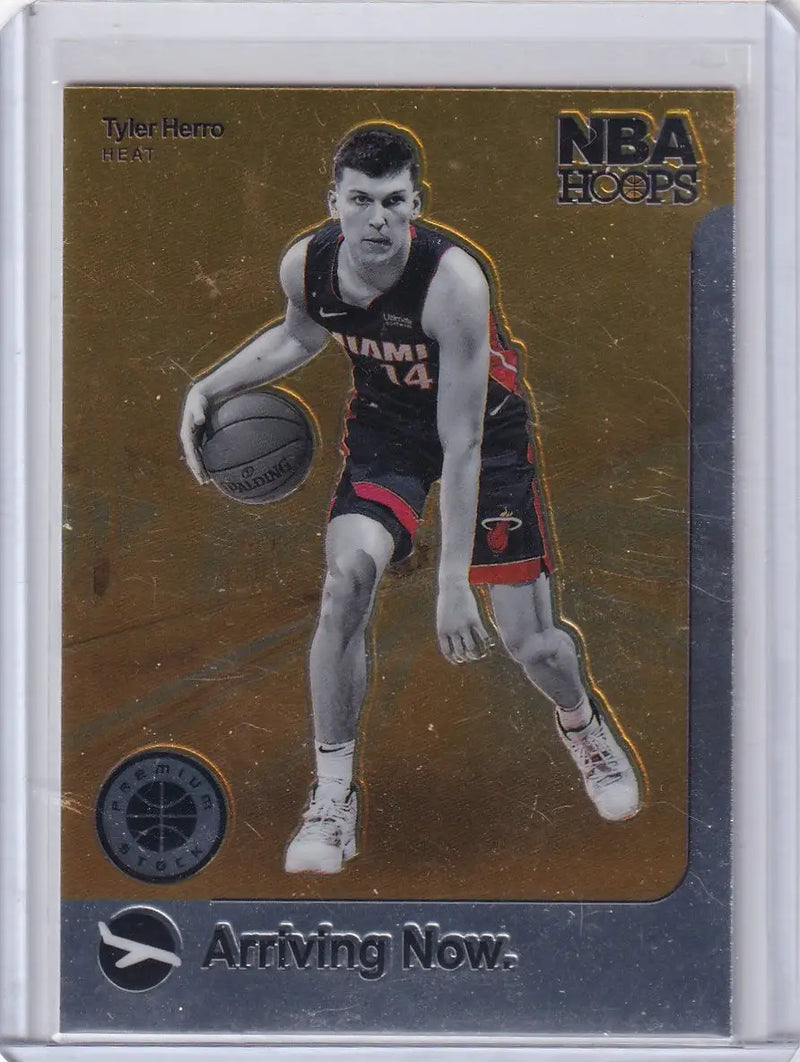 2019 PREMIUIM STOCK #13 TYLER HERRO ARRIVING NOW GOLD- MIAMI HEAT - Basketball Card Single