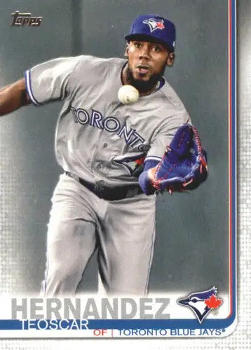 Original gloss Teoscar Hernandez baseball card 2019 Topps #152 Teoscar Hernandez NM-MT Blue Jays